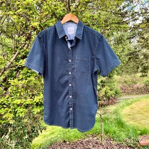 Craft + Flow Button Down Casual Shirt Large